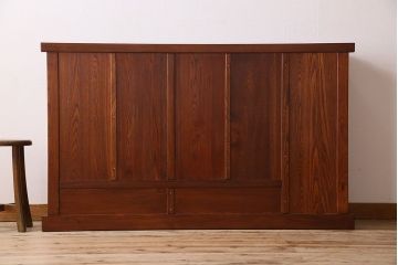 中古　民芸家具　楡材総無垢　重厚な佇まいが趣ある五尺水屋箪笥サイドボード