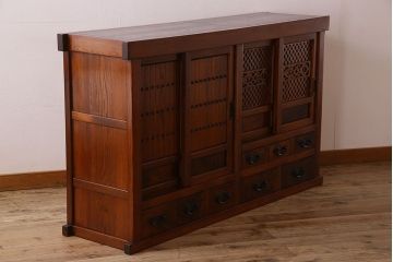 中古　民芸家具　楡材総無垢　重厚な佇まいが趣ある五尺水屋箪笥サイドボード(2)