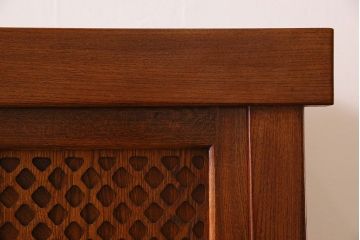 中古　民芸家具　楡材総無垢　重厚な佇まいが趣ある五尺水屋箪笥サイドボード(2)