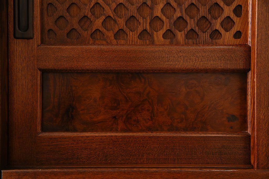 中古　民芸家具　楡材総無垢　重厚な佇まいが趣ある五尺水屋箪笥サイドボード(2)