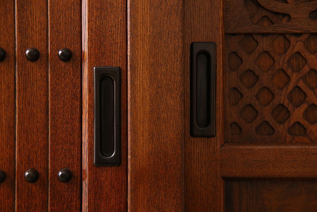 中古　民芸家具　楡材総無垢　重厚な佇まいが趣ある五尺水屋箪笥サイドボード(2)