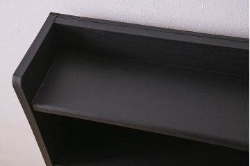 アンティーク家具　アンティーク　パタパタ扉付き!ナラ材製の気泡ガラス入りペイント本棚(マガジンラック)(1)