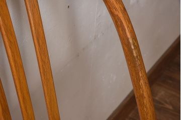 ヴィンテージ家具　ヨーロッパビンテージ　オーク材　かわいいチェア(2)