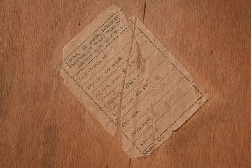 ヴィンテージ家具　ヨーロッパビンテージ　オーク材　かわいいチェア(2)