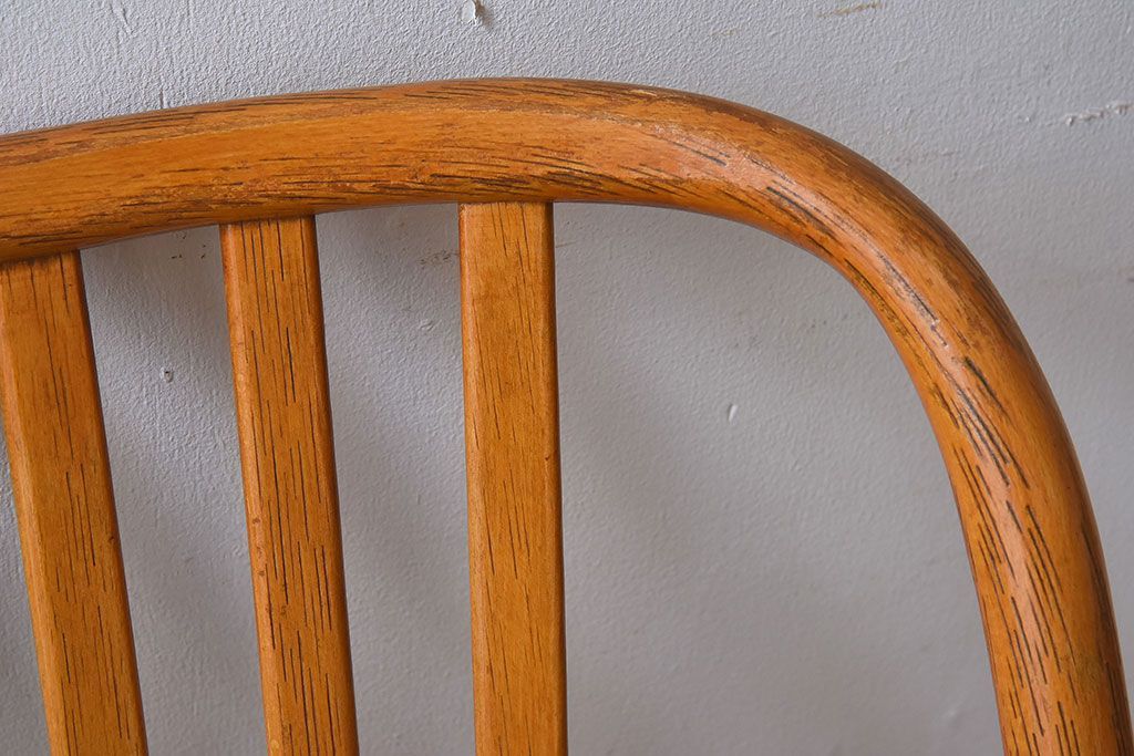 ヴィンテージ家具　ヨーロッパビンテージ　オーク材　かわいいチェア(3)