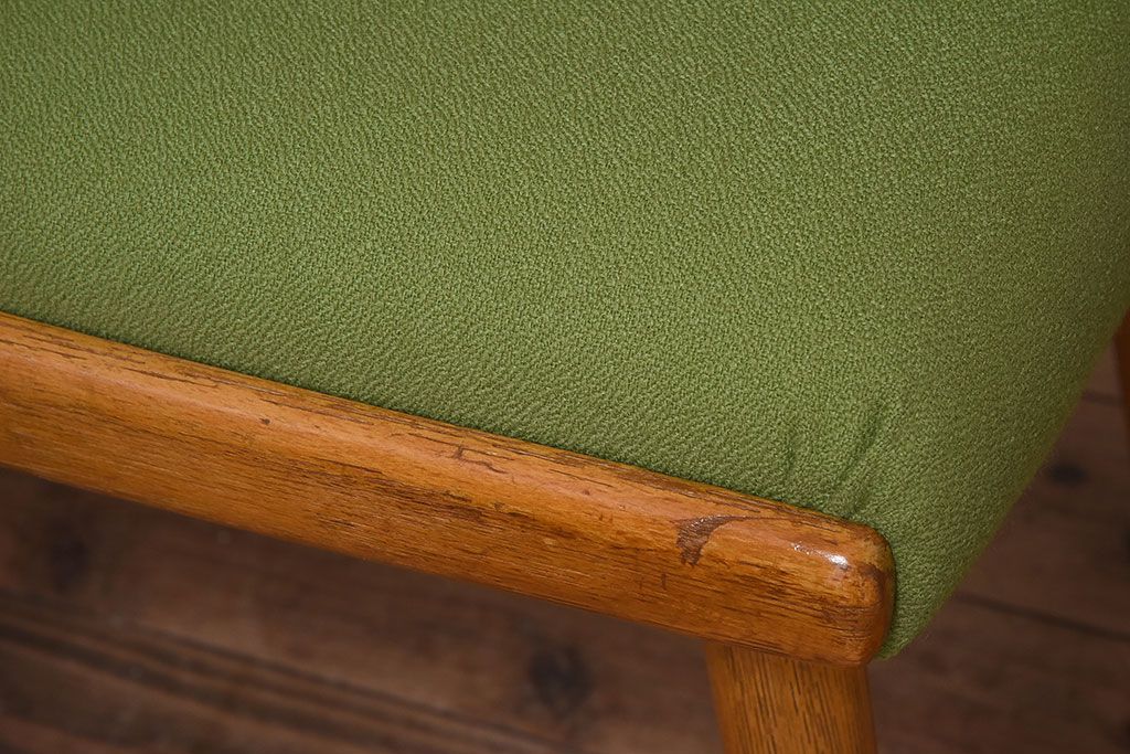 ヴィンテージ家具　ヨーロッパビンテージ　オーク材　かわいいチェア(3)