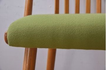 ヴィンテージ家具　ヨーロッパビンテージ　オーク材　かわいいチェア(3)