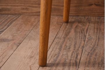 ヴィンテージ家具　ヨーロッパビンテージ　オーク材　かわいいチェア(3)