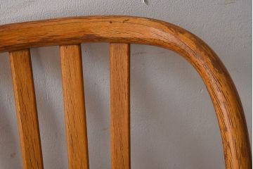 ヴィンテージ家具　ヨーロッパビンテージ　オーク材　かわいいチェア