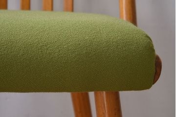 ヴィンテージ家具　ヨーロッパビンテージ　オーク材　かわいいチェア