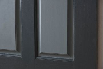 ビンテージ 花梨無垢材　珍しいデザインでシックなペイントドア(扉、カリン)