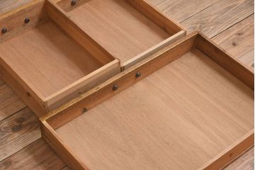 レトロ家具　和製アンティーク　モールガラス入り扉付き!古い木製のレトロな片袖机(学習机・デスク)