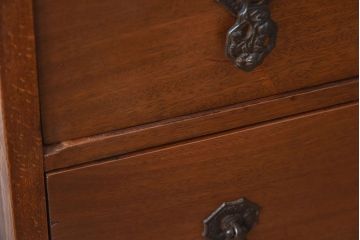 アンティーク家具　イギリスアンティーク　チーク材　小ぶりなチェスト