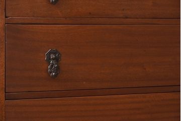 アンティーク家具　イギリスアンティーク　チーク材　小ぶりなチェスト