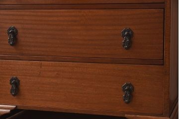 アンティーク家具　イギリスアンティーク　チーク材　小ぶりなチェスト