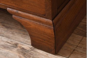 アンティーク家具　イギリスアンティーク　チーク材　小ぶりなチェスト