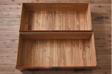 明治期　前面欅材製　極美品!漆が美しい衣装箪笥(二本松重ね箪笥)