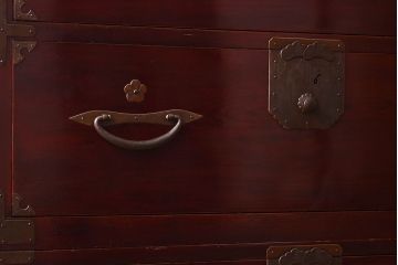 明治期　前面欅材製　極美品!漆が美しい衣装箪笥(二本松重ね箪笥)