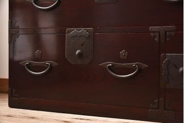明治期　前面欅材製　極美品!漆が美しい衣装箪笥(二本松重ね箪笥)