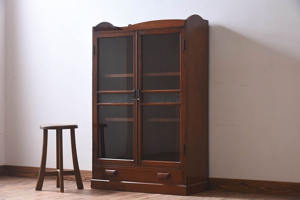 アンティーク家具　結霜ガラス入り　栓材　和製アンティークの本箱(本棚・収納棚・戸棚)