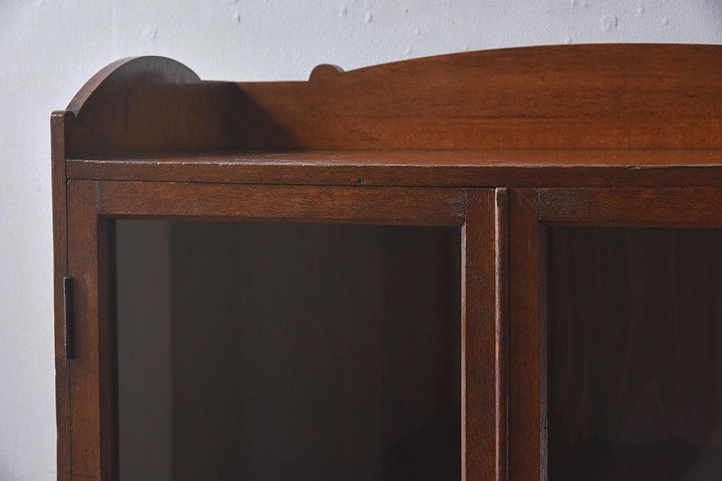 アンティーク家具　結霜ガラス入り　栓材　和製アンティークの本箱(本棚・収納棚・戸棚)