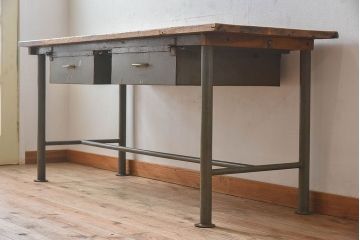 ヴィンテージ家具　フランスビンテージ　極厚インダストリアル(工業系)作業台