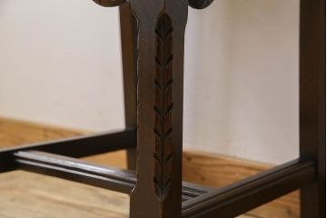 アンティーク家具　オーク材製　イギリスアンティークの上品なダイニングチェア(椅子)
