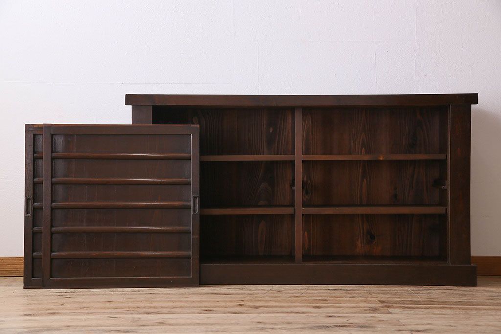 アンティーク家具　古民具・骨董　五尺　横桟引き戸の水屋箪笥サイドボード(テレビボード)
