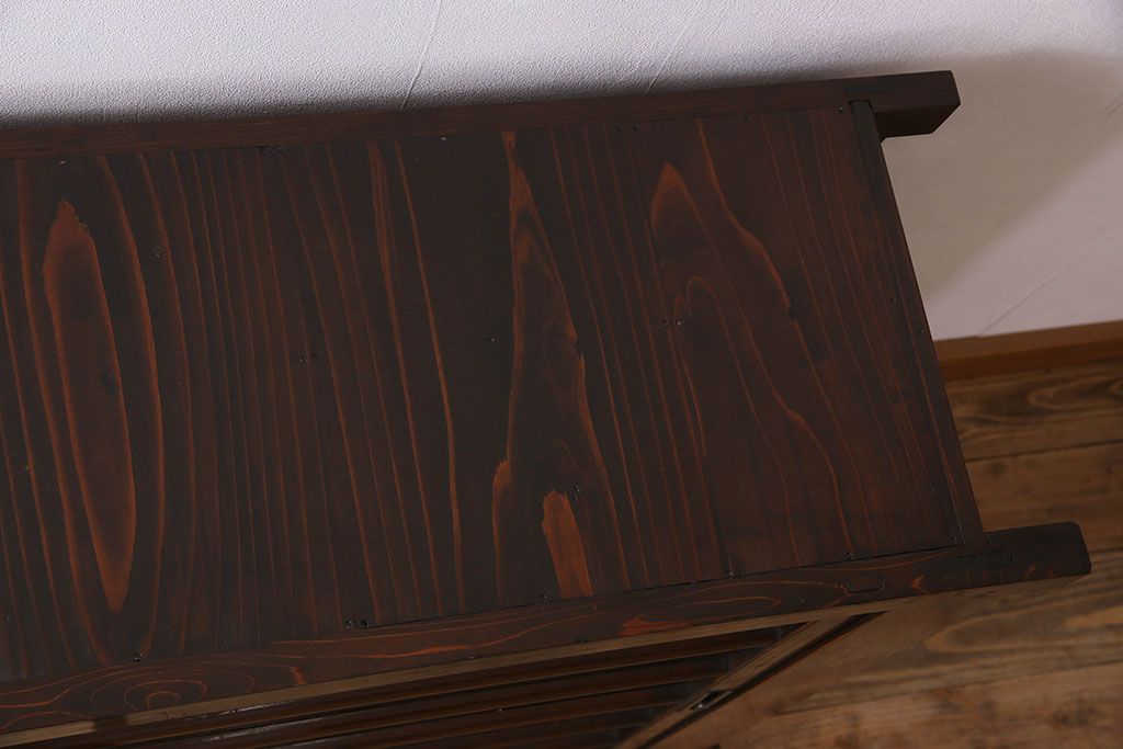 アンティーク家具　古民具・骨董　五尺　横桟引き戸の水屋箪笥サイドボード(テレビボード)