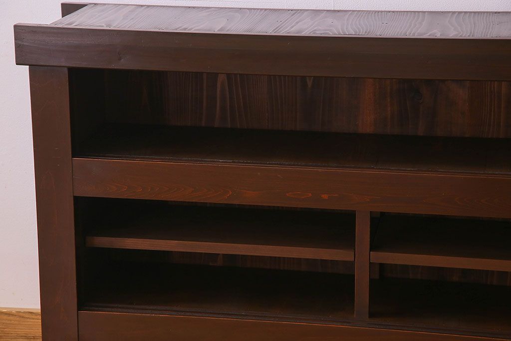 アンティーク家具　古民具・骨董　五尺 透かし彫りが雅な水屋箪笥サイドボード(テレビボード)