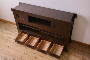 アンティーク家具　古民具・骨董　五尺 透かし彫りが雅な水屋箪笥サイドボード(テレビボード)