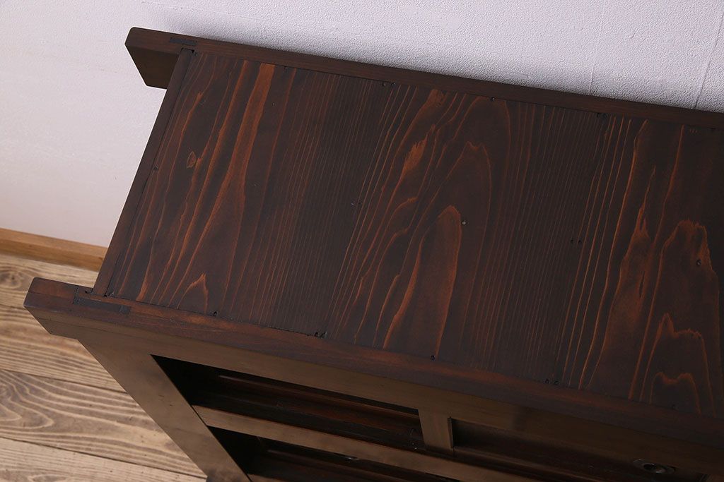 アンティーク家具　古民具・骨董　五尺 透かし彫りが雅な水屋箪笥サイドボード(テレビボード)