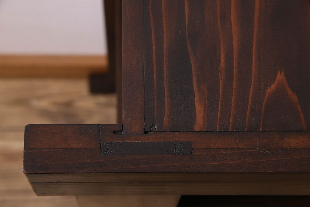 アンティーク家具　古民具・骨董　五尺 透かし彫りが雅な水屋箪笥サイドボード(テレビボード)