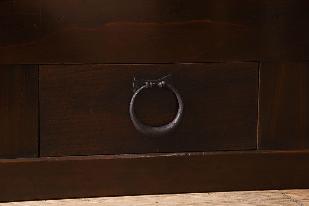 アンティーク家具　古民具・骨董　五尺 透かし彫りが雅な水屋箪笥サイドボード(テレビボード)