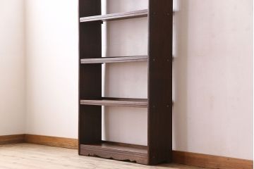 レトロ家具　昭和レトロ　透かし彫り　古い木製の縦型アンティーク本棚(2)