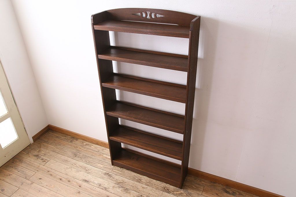 レトロ家具　昭和レトロ　透かし彫り　古い木製の縦型アンティーク本棚(2)