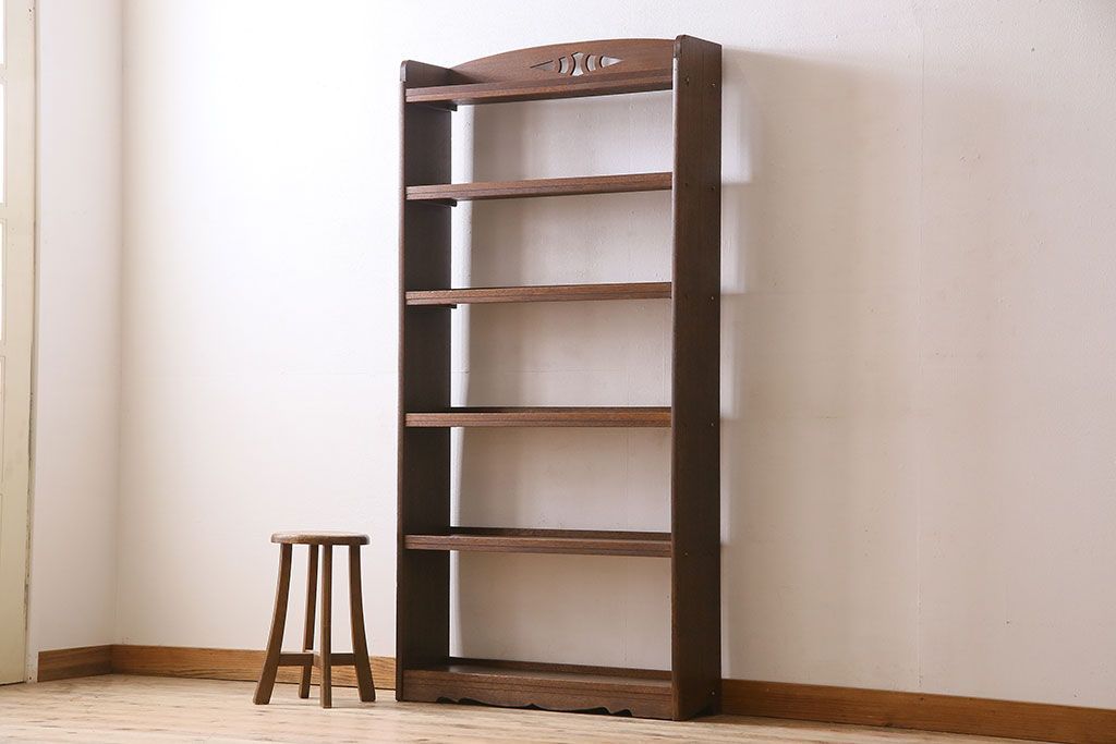 レトロ家具　昭和レトロ　透かし彫り　古い木製の縦型アンティーク本棚(3)