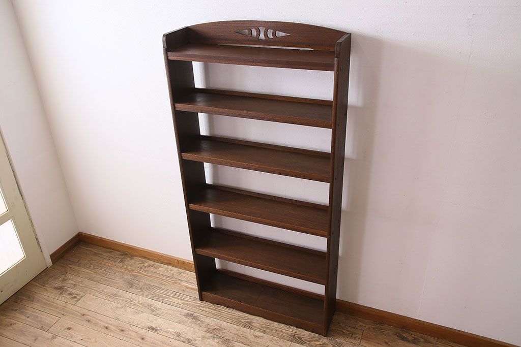 レトロ家具　昭和レトロ　透かし彫り　古い木製の縦型アンティーク本棚(3)