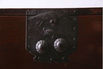 アンティーク家具　和製アンティーク　前面ケヤキ材　重ね二本松箪笥