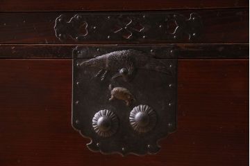 アンティーク家具　和製アンティーク　前面ケヤキ材　重ね二本松箪笥