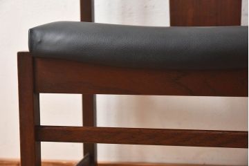 北欧家具　チーク材のクッションチェア(1)