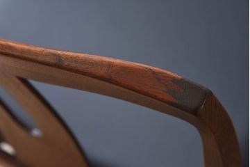 北欧家具　チーク材のクッションチェア(1)