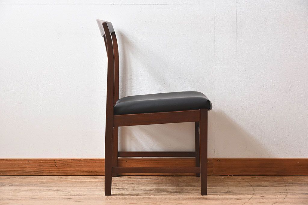 北欧家具　チーク材のクッションチェア(2)