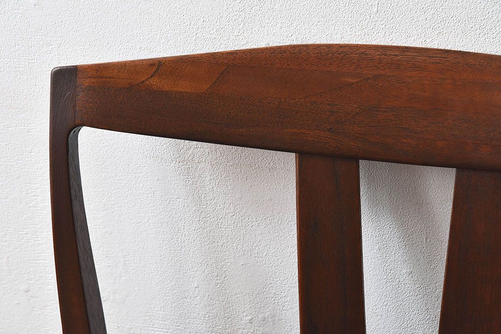 北欧家具　チーク材のクッションチェア(2)