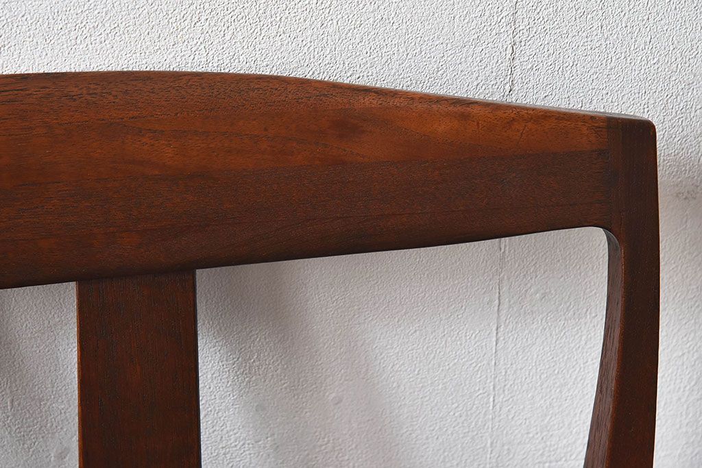 北欧家具　チーク材のクッションチェア(2)