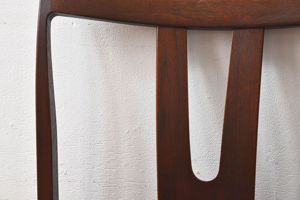 北欧家具　チーク材のクッションチェア(2)