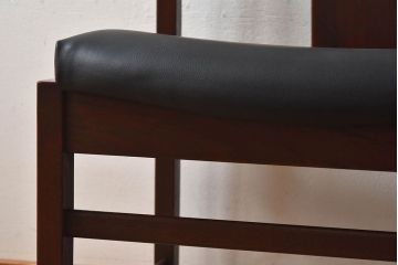 北欧家具　チーク材のクッションチェア(2)