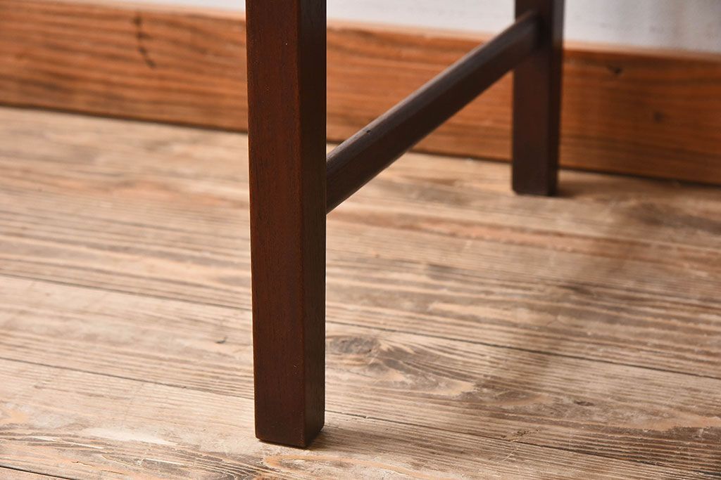 北欧家具　チーク材のクッションチェア(2)