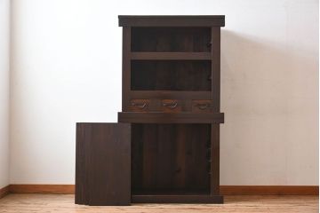 アンティーク家具　古民具・骨董　京都産　透かし彫り　上品な重ね三尺水屋箪笥(食器棚、収納棚)