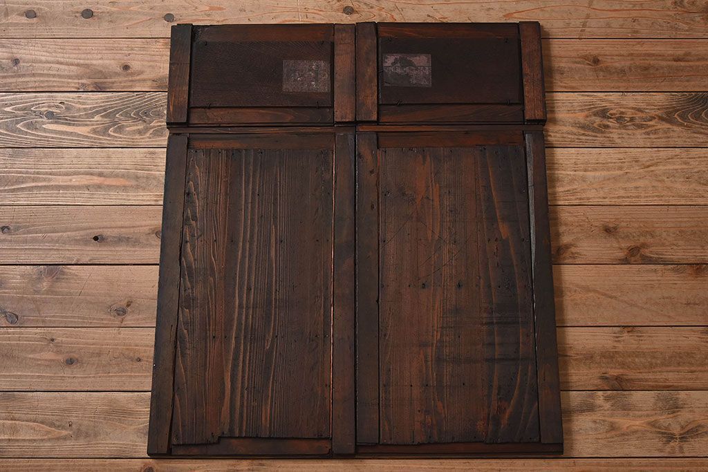 アンティーク家具　古民具・骨董　京都産　透かし彫り　上品な重ね三尺水屋箪笥(食器棚、収納棚)